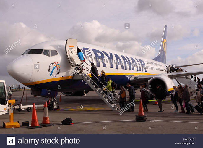 ryanair-passengers-boarding-ryanair-boeing-737-plane-at-bristol-airport-DWHXJE