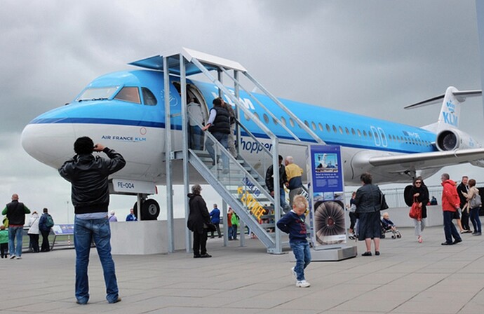 Panorama_terras_Fokker_experience_Schiphol