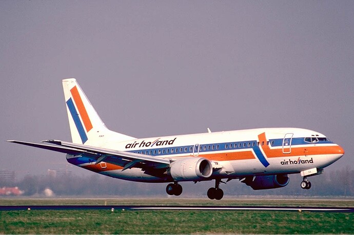Air_Holland_Boeing_737-300_Potters-1