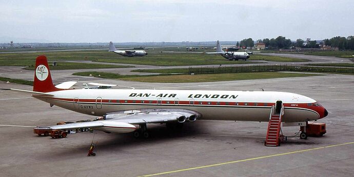 Dan-Air_London_Comet_G-AYWX_Piergiuliano-Chesi-1280x640