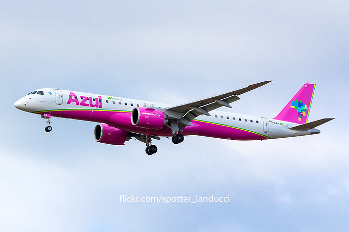 Azul-E195 Rosa