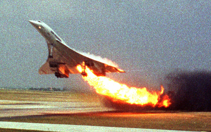 fire-flight-Air-France-engine-Paris-plane-July-25-2000